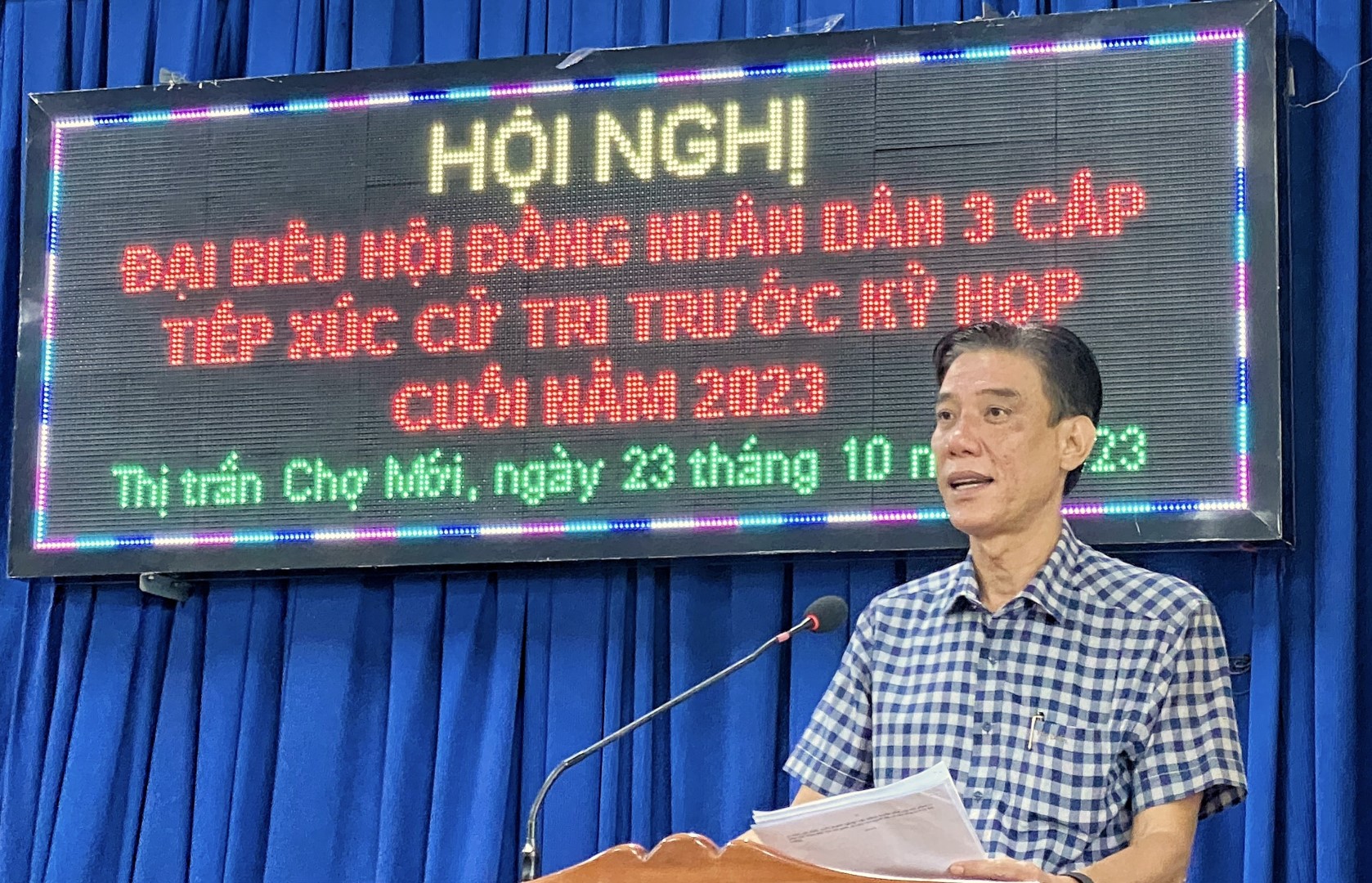 Đại biểu Hội đồng nhân dân 3 cấp tiếp xúc cử tri trước kỳ họp