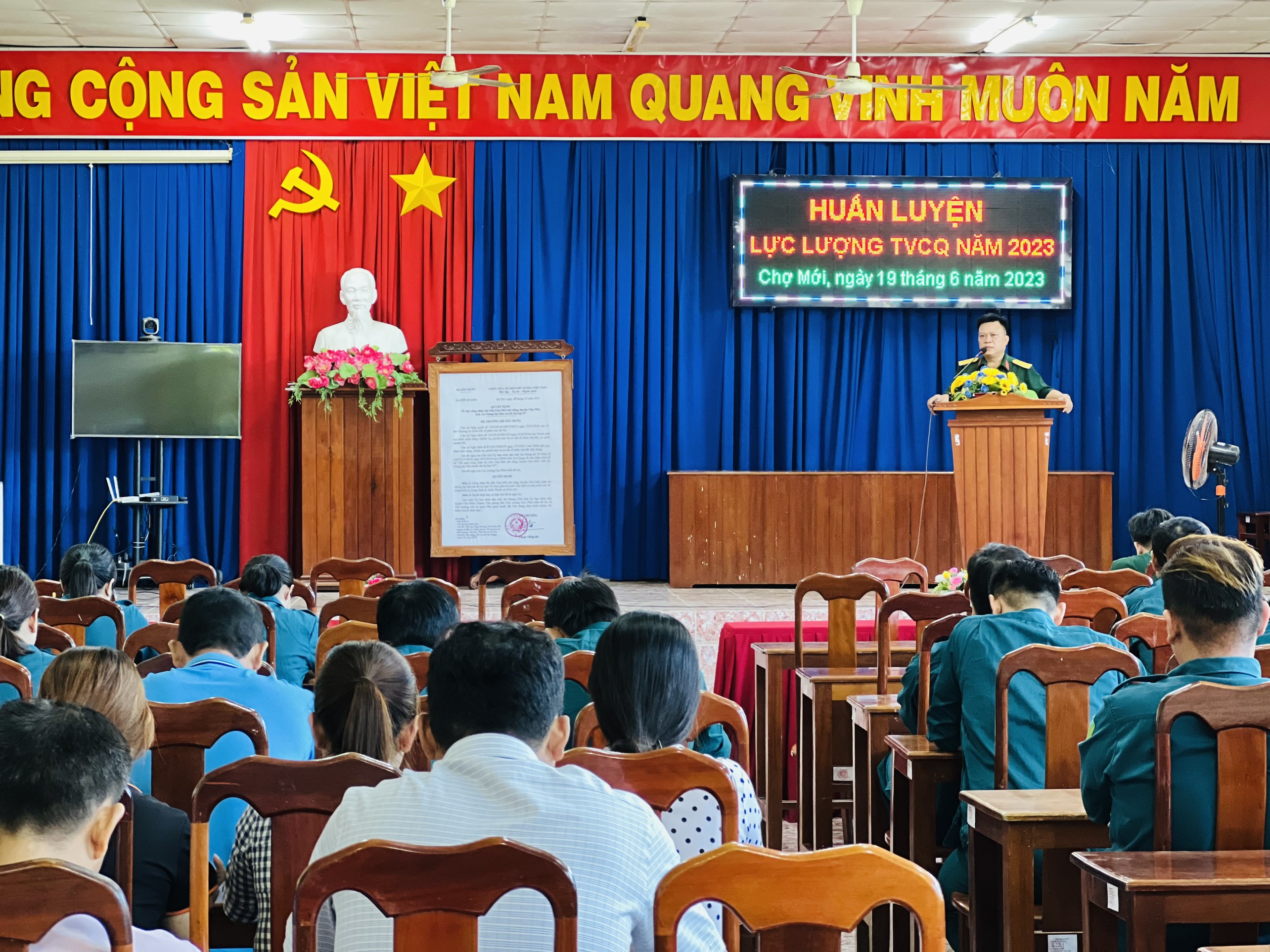 KHAI GIẢNG LỚP HUẤN LUYỆN TỰ VỆ CƠ QUAN NĂM 2023