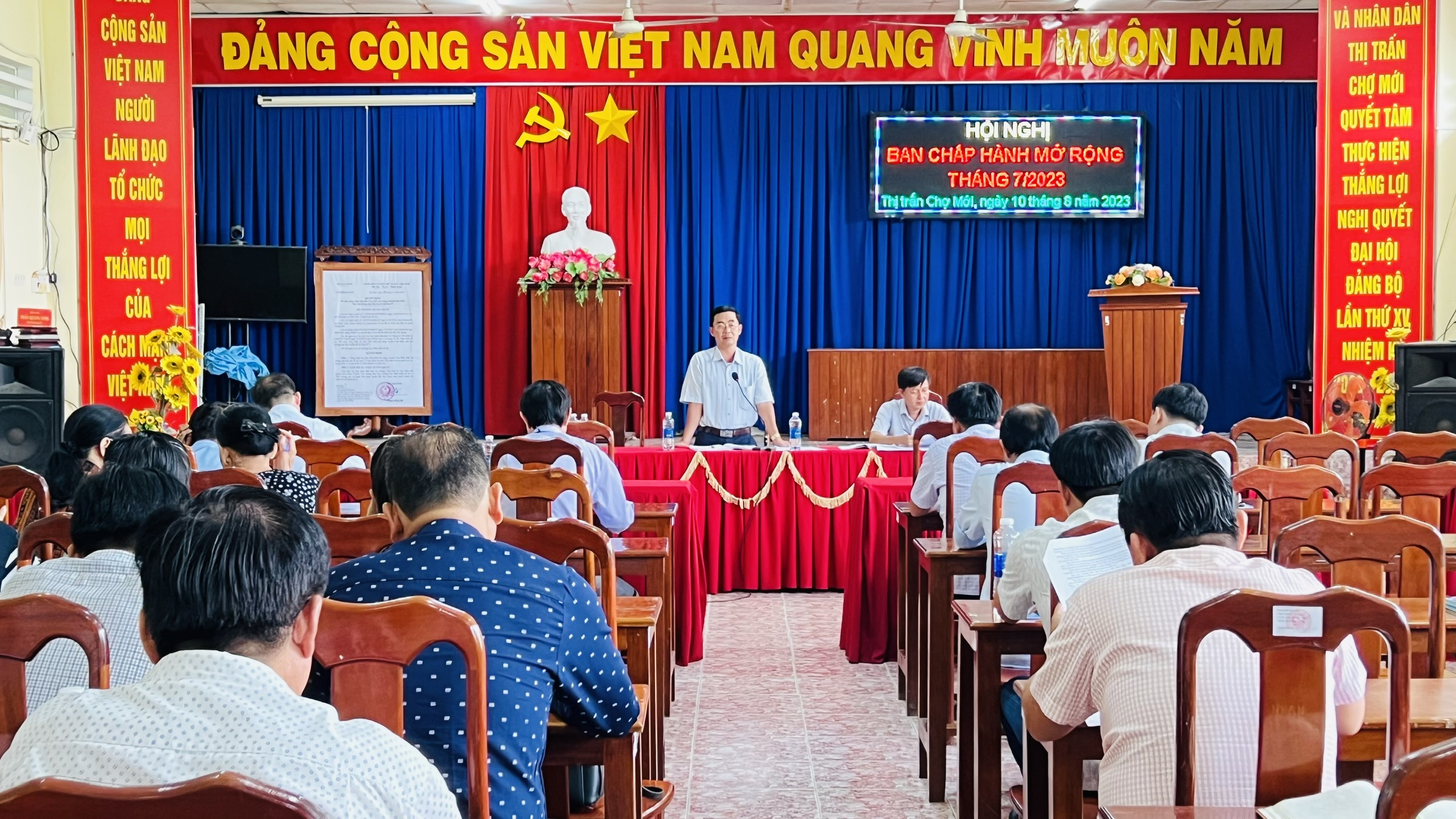 ĐẢNG ỦY THỊ TRẤN CHỢ MỚI TỔ CHỨC HỘI NGHỊ BAN CHẤP HÀNH MỞ RỘNG THÁNG 7/2023