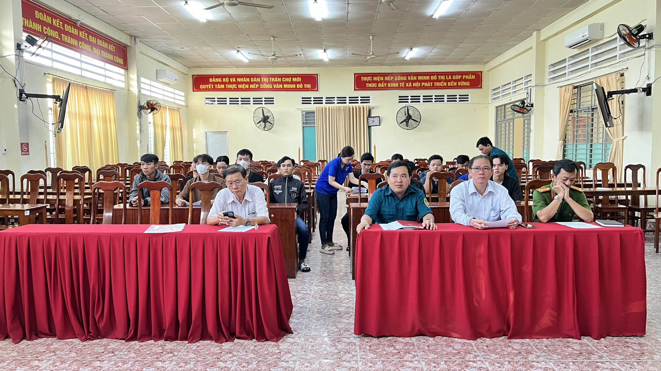 PHÁT LỆNH GỌI CÔNG DÂN NHẬP NGŨ NĂM 2024