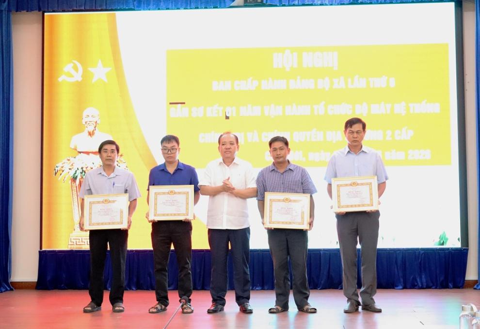 PCT TT UBND tinh so ket 01 nam chinh quyen dia phuong 2 cap