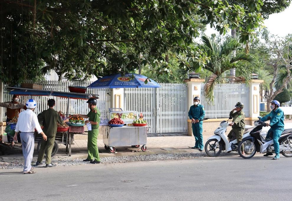 Giai toa hanh lang lo gioi