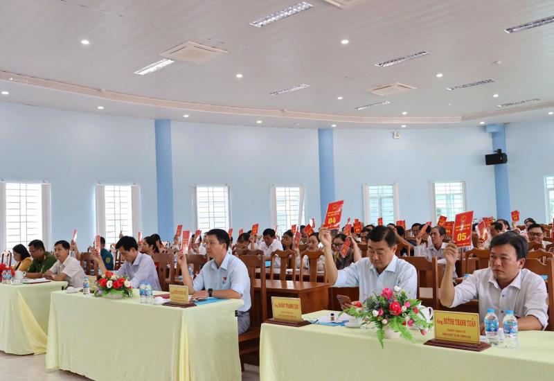 Hội đồng nhân dân xã Chợ Mới tổ chức kỳ họp thứ 4 (chuyên đề) HĐND xã khóa I, nhiệm kỳ 2021- 2026