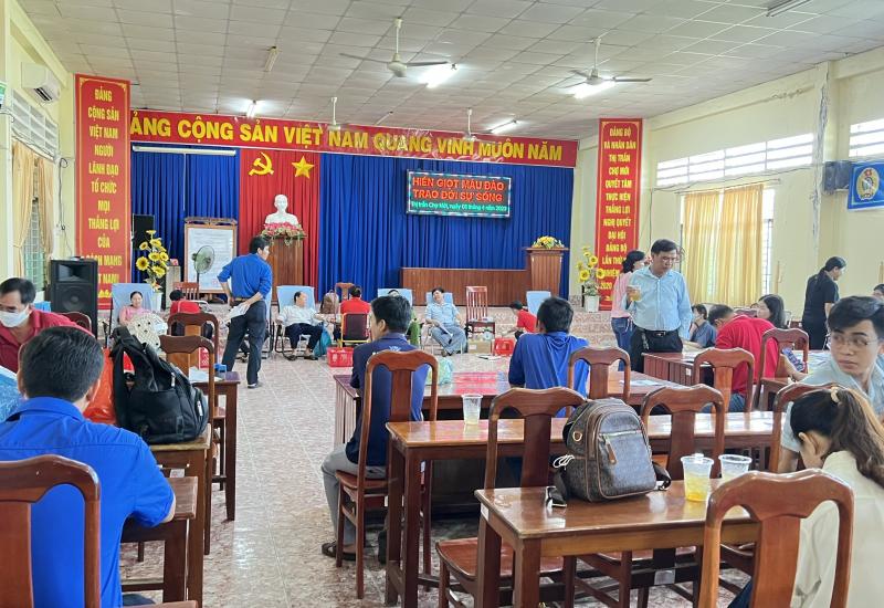 HÌNH ẢNH HIẾN MÁU TÌNH NGUYỆN NĂM 2023 TẠI THỊ TRẤN CHỢ MỚI